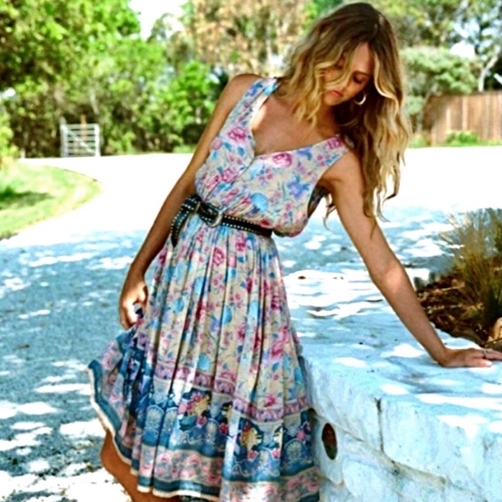 πΊπHPππΊ NWOT Spell & The Gypsy Seashell Babydoll Midi Dress - Picture 5 of 16